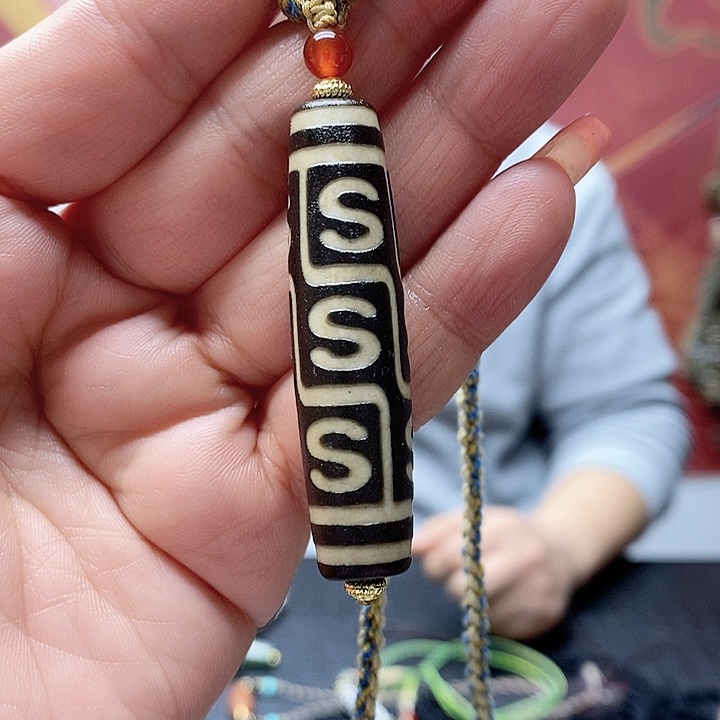 玛瑙/玉髓颈饰合金