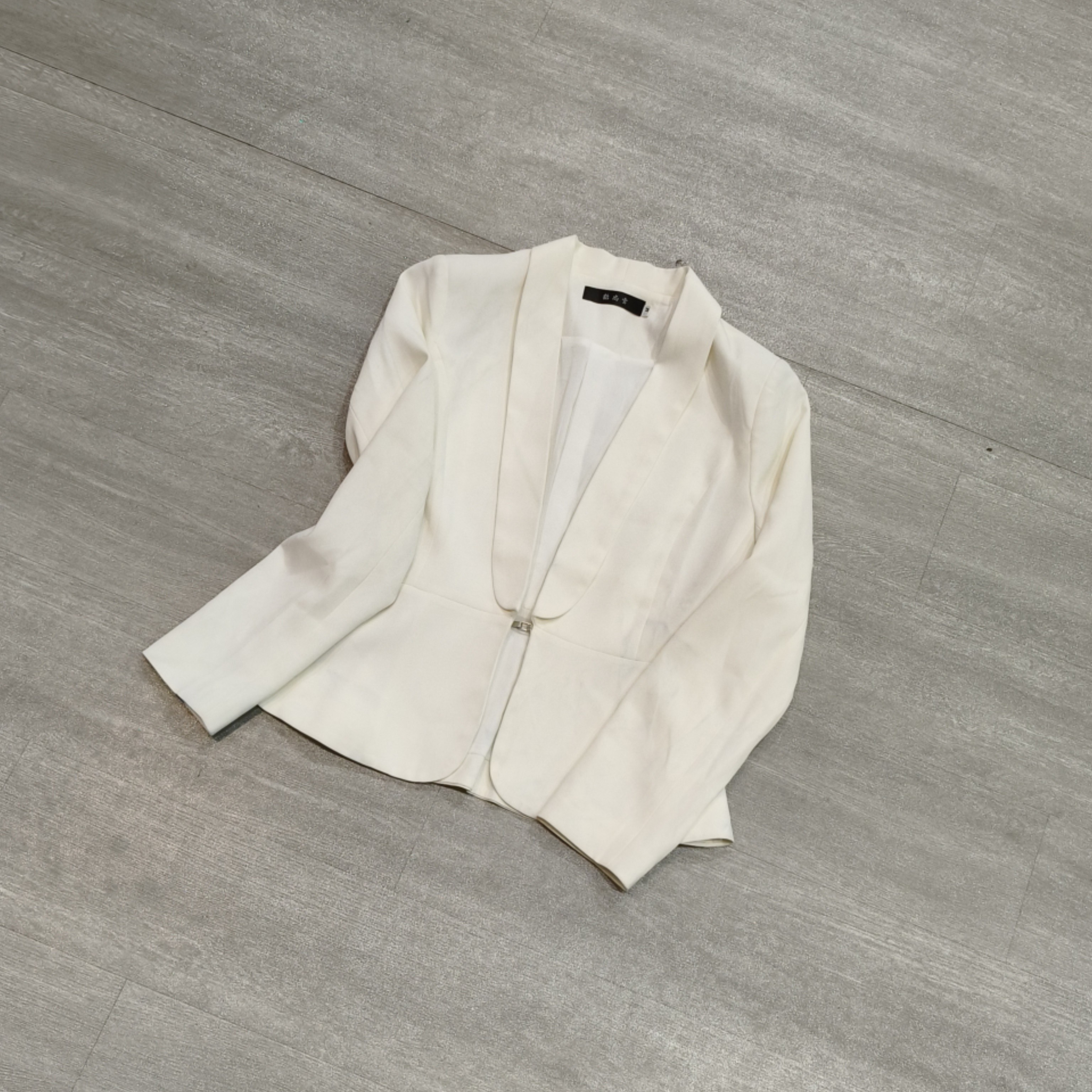 早秋高级感收腰（瑕疵介意勿拍）长袖西服西装外套-果梓431