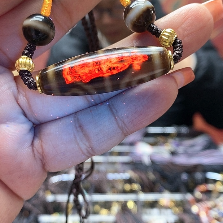 玛瑙/玉髓颈饰合金