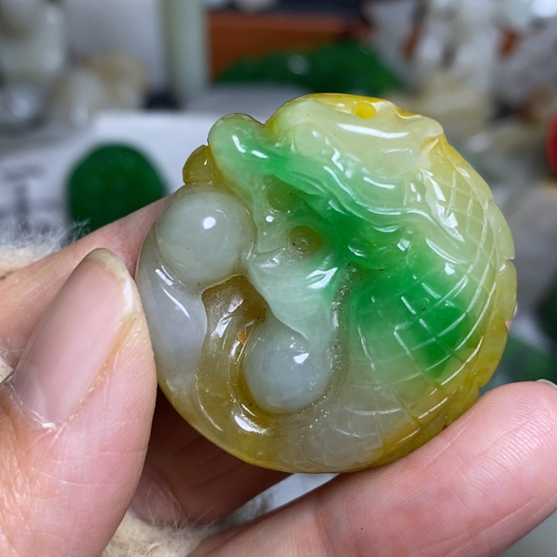 和田玉（糖玉）未镶嵌颈饰