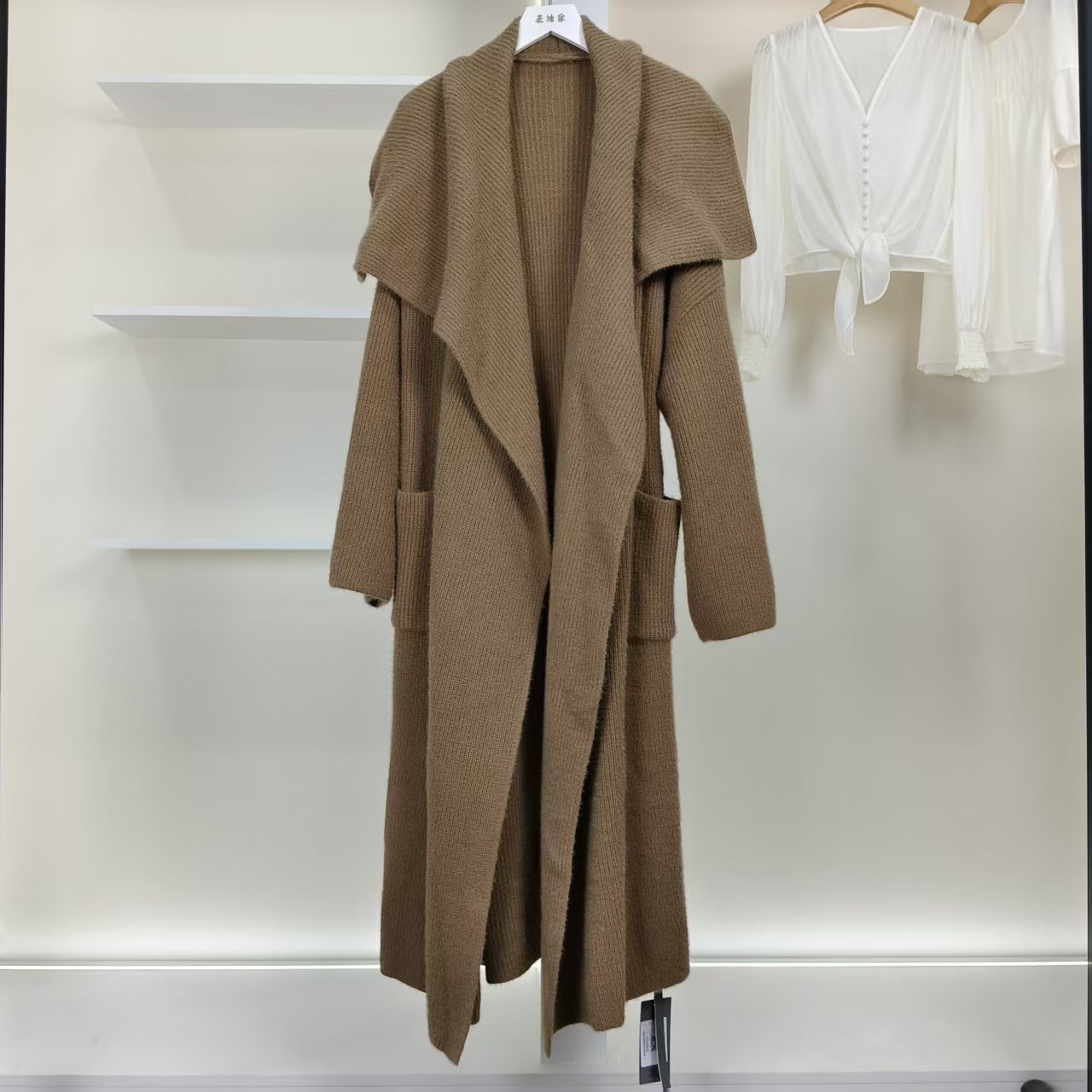 麦迪尚品 5050378 秋冬气质落叶棕针织长款外套品牌撤柜女装
