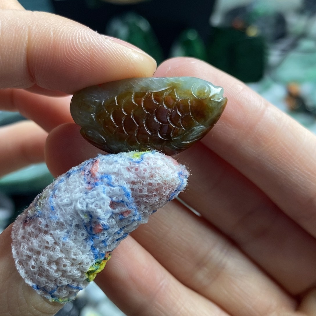 翡翠颈饰未镶嵌吊坠