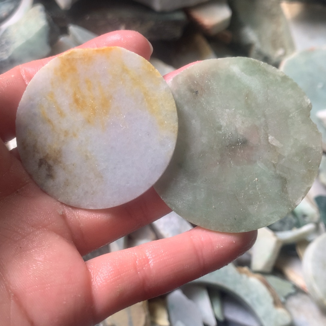 翡翠颈饰未镶嵌缅甸翡翠