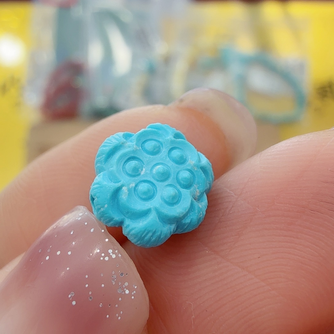 绿松石未镶嵌珠宝奇石