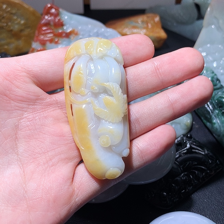 翡翠未镶嵌颈饰保真天然A货翡翠