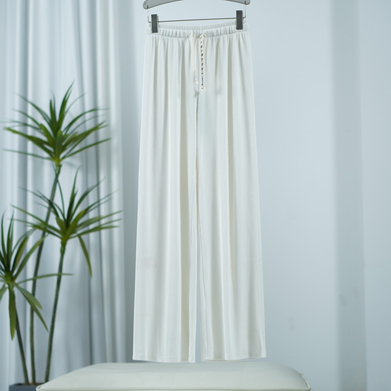 一路童行 谷系列  B108   女装 撤柜百搭直筒休闲裤 221XKZ206