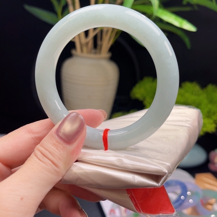 未镶嵌手镯翡翠1号55-57晴底圆条