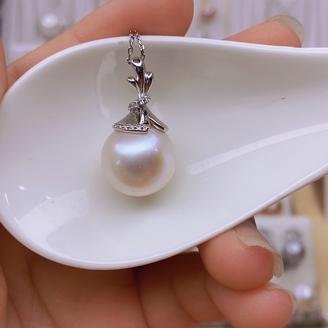 淡水珍珠银S925镶嵌吊坠(赠链)