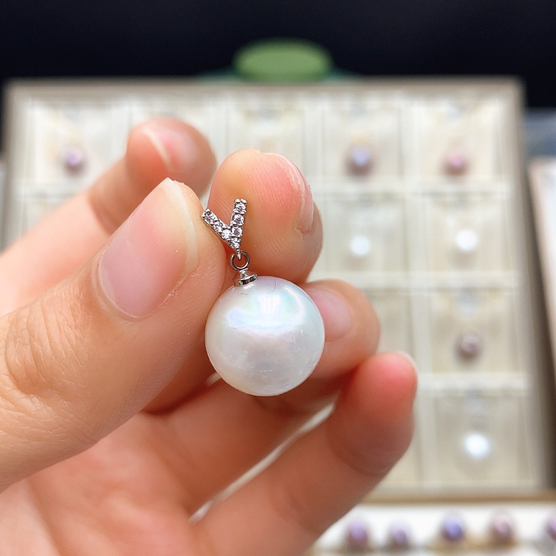 淡水珍珠颈饰合金