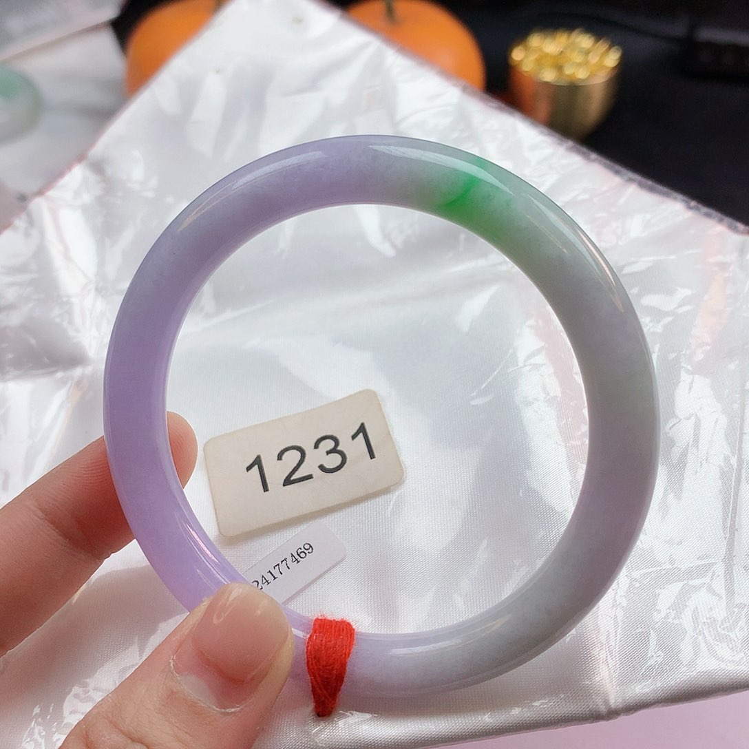 翡翠手镯未镶嵌57圈圆1231