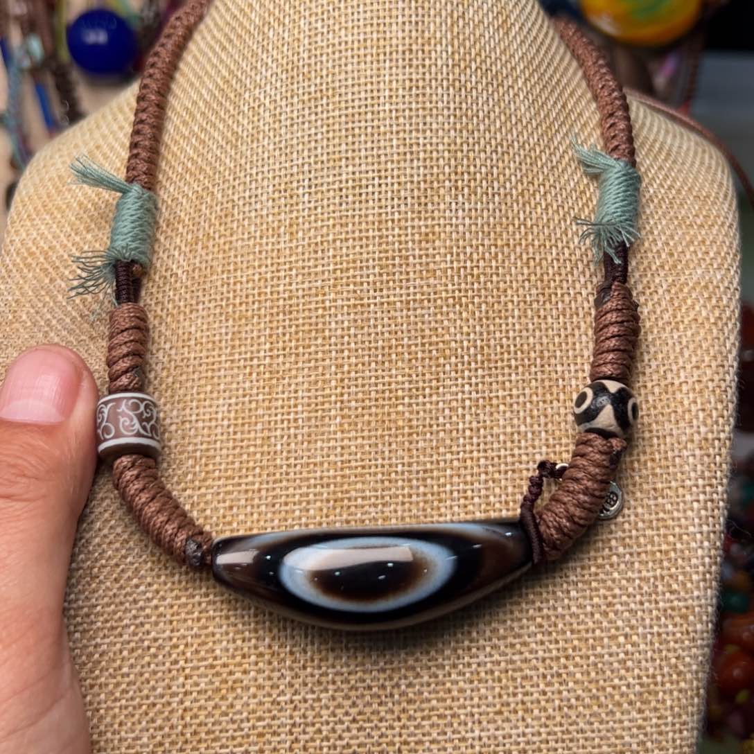 玛瑙/玉髓颈饰未镶嵌