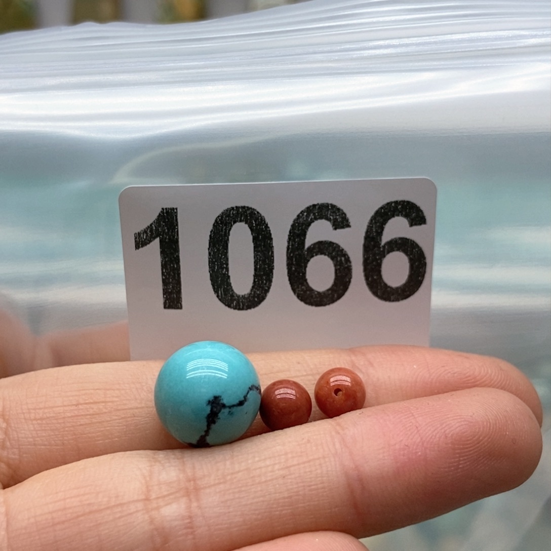 南红玛瑙颈饰未镶嵌天****?