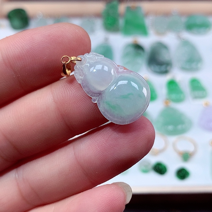 翡翠未镶嵌颈饰吊坠