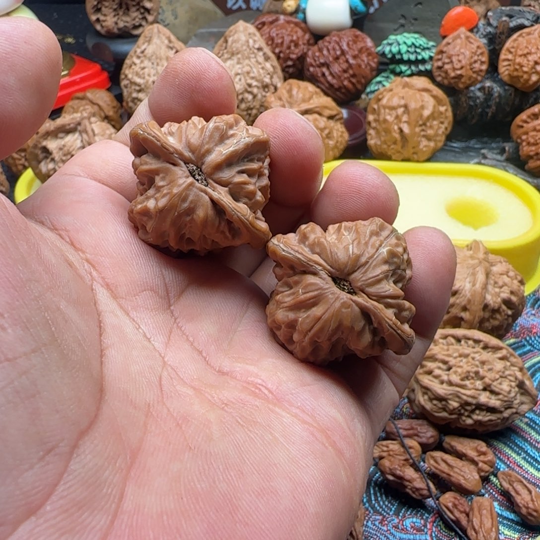 吊坠文玩核桃全品白蛇骨36