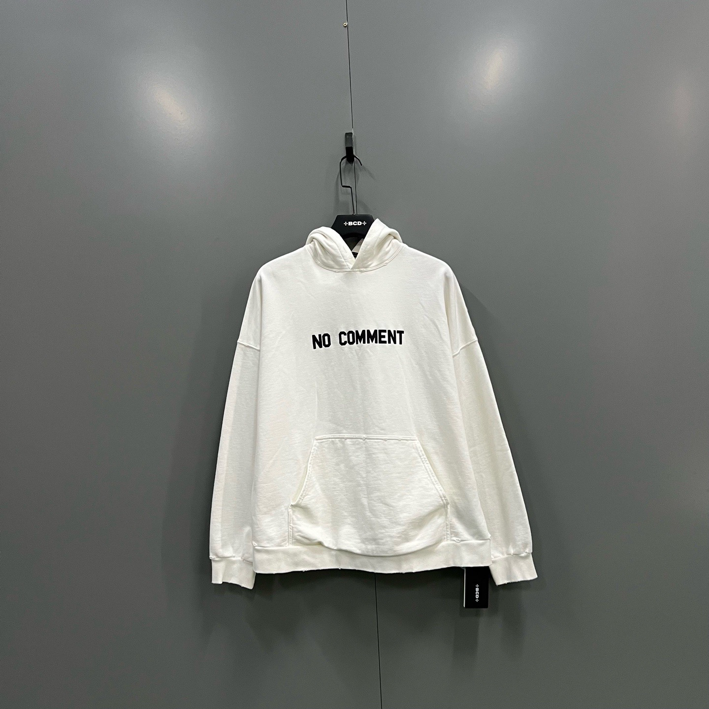 95新 Balenciaga/巴黎世家 (ll) 白色正面字母帽衫 2码/206494