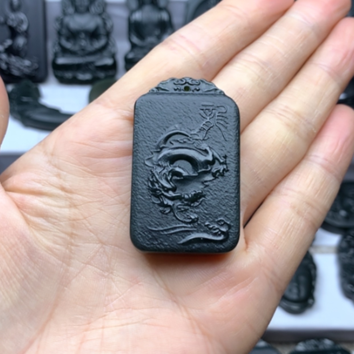 【闪购商品】和田玉颈饰未镶嵌双面雕刻