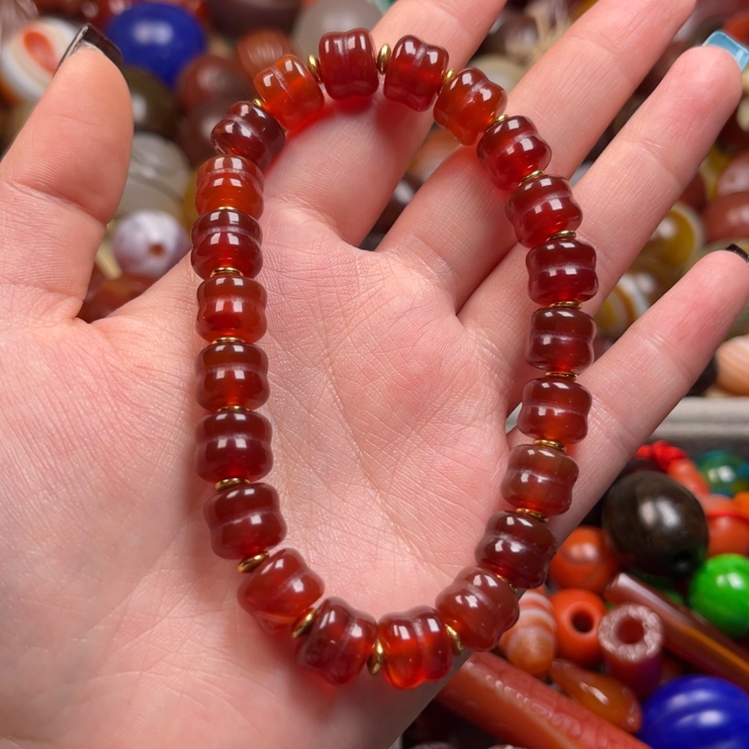 玛瑙/玉髓颈饰未镶嵌