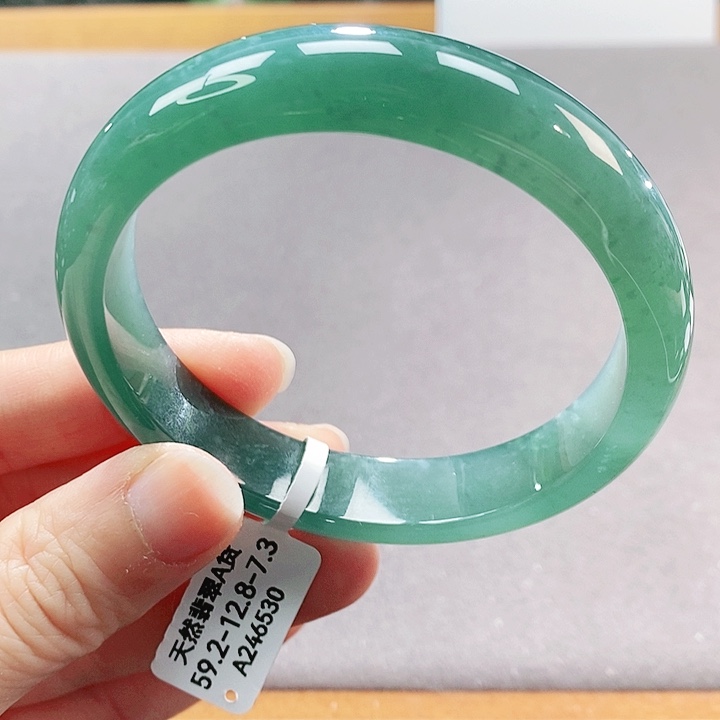 【闪购商品】翡翠手镯（圆镯）未镶嵌