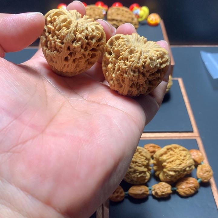 【闪购商品】文玩核桃把件冰**胡南将石狮子头11号
