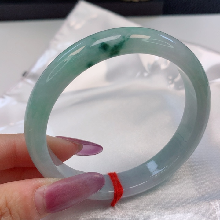 翡翠手镯未镶嵌洛*沫57圈