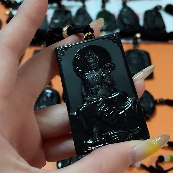 翡翠颈饰未镶嵌炫**发