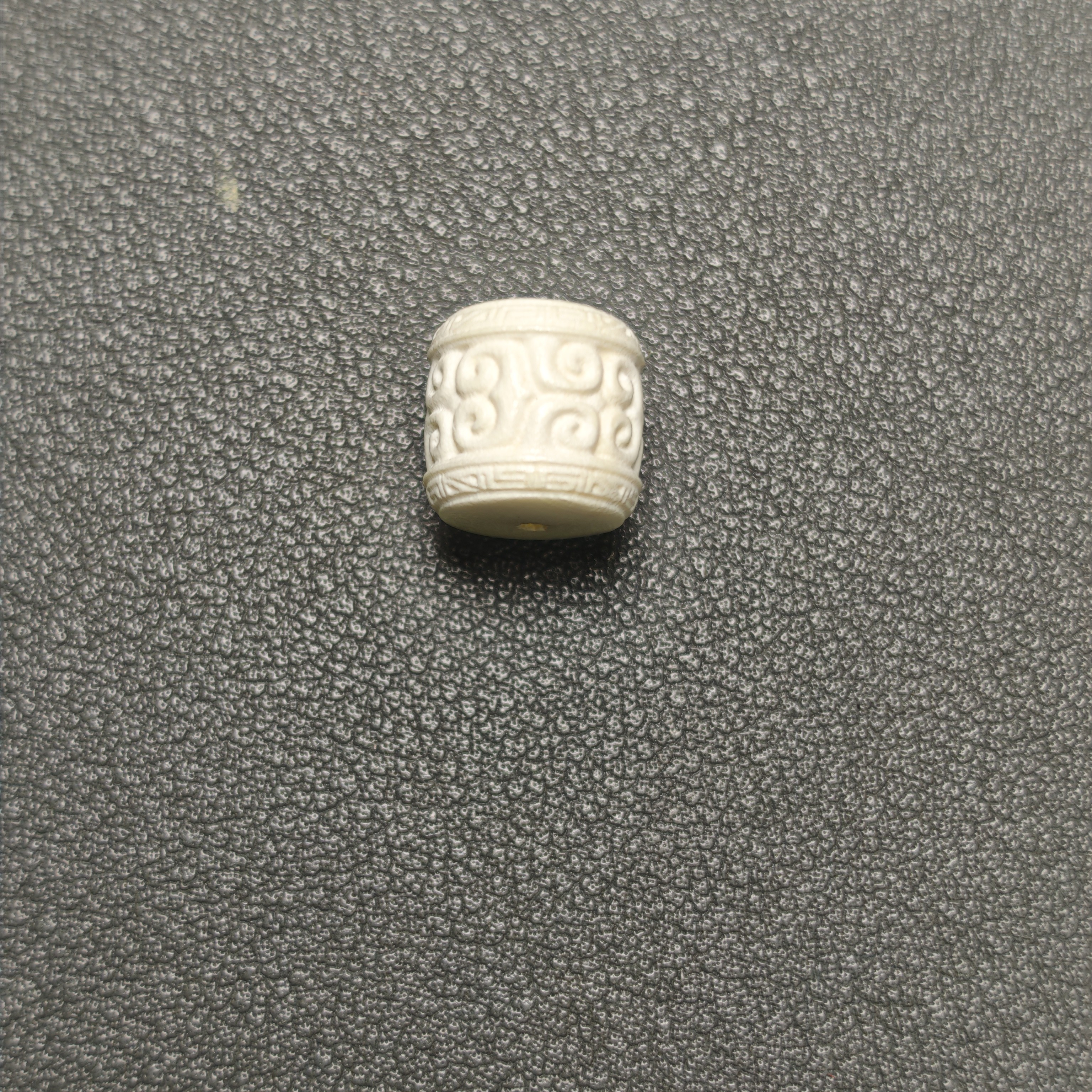(B002)猛犸牙雕刻配饰-回纹桶珠