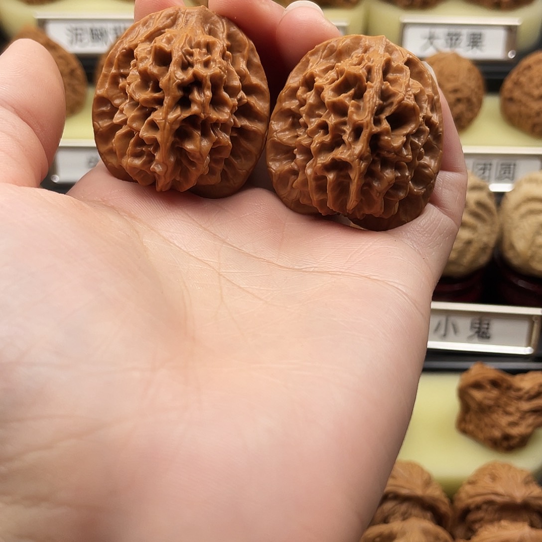 文玩核桃把件秦闷36尺518