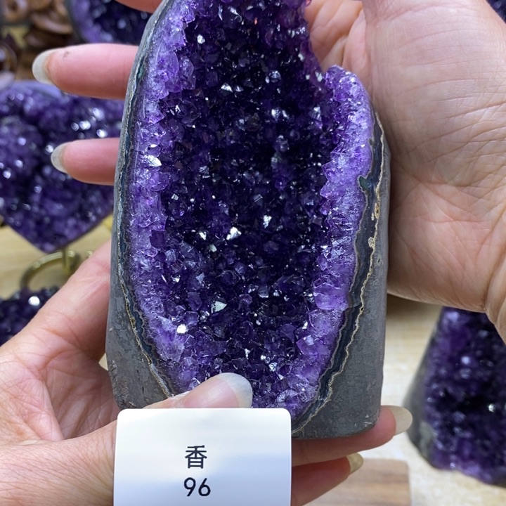 水晶大型摆件（非配饰）未镶嵌