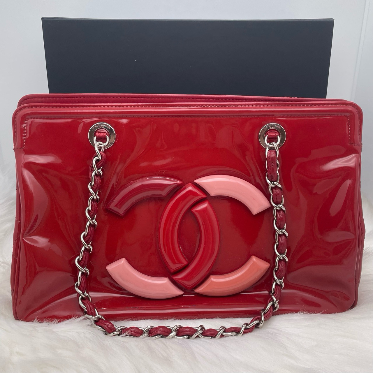 95新 Chanel/香奈儿 Chanel 漆皮托特链条包 004401