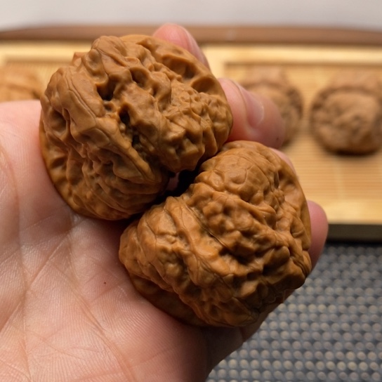 文玩核桃把件边38左右