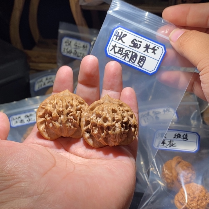 吊坠文玩核桃41全品大耳朵图图