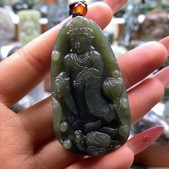 和田玉颈饰未镶嵌