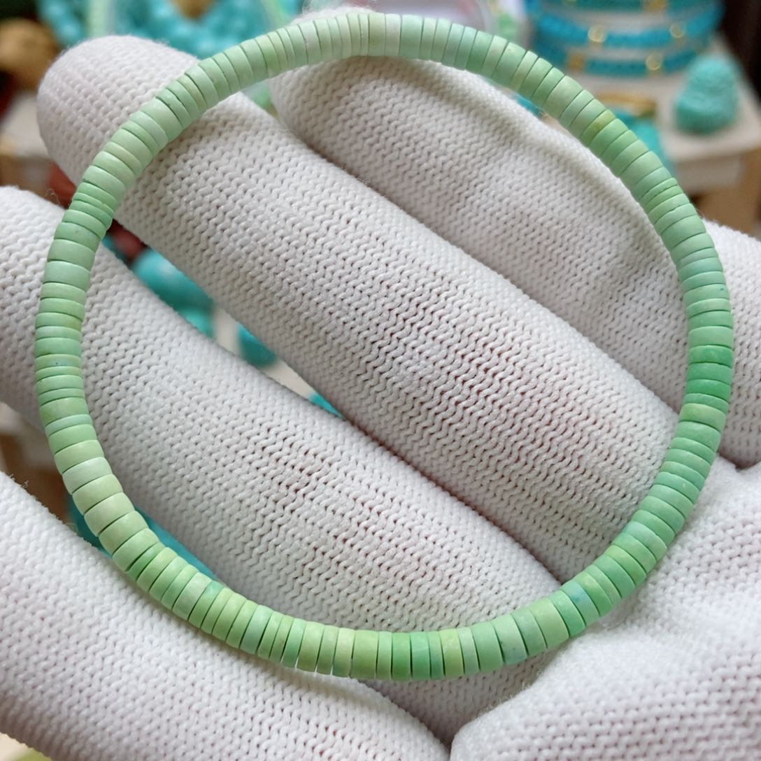 绿松石珠子未镶嵌