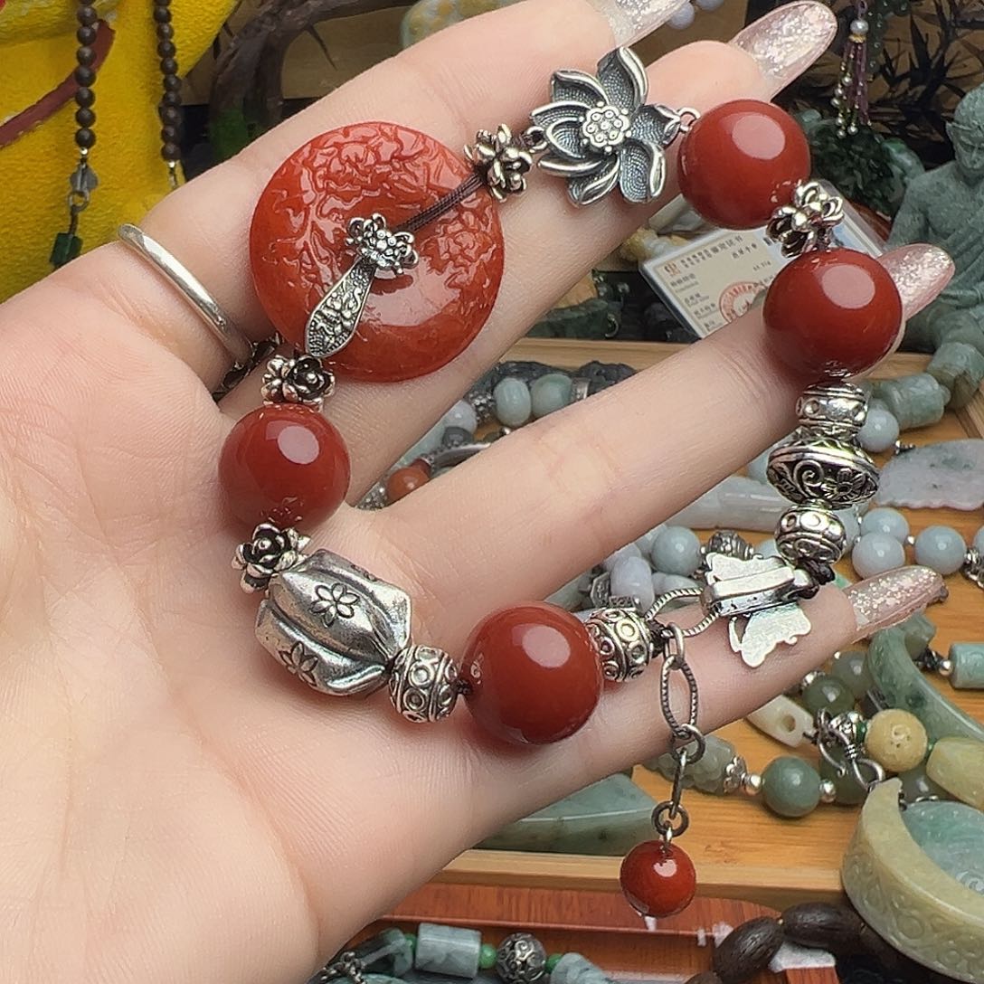 翡翠颈饰未镶嵌吊坠