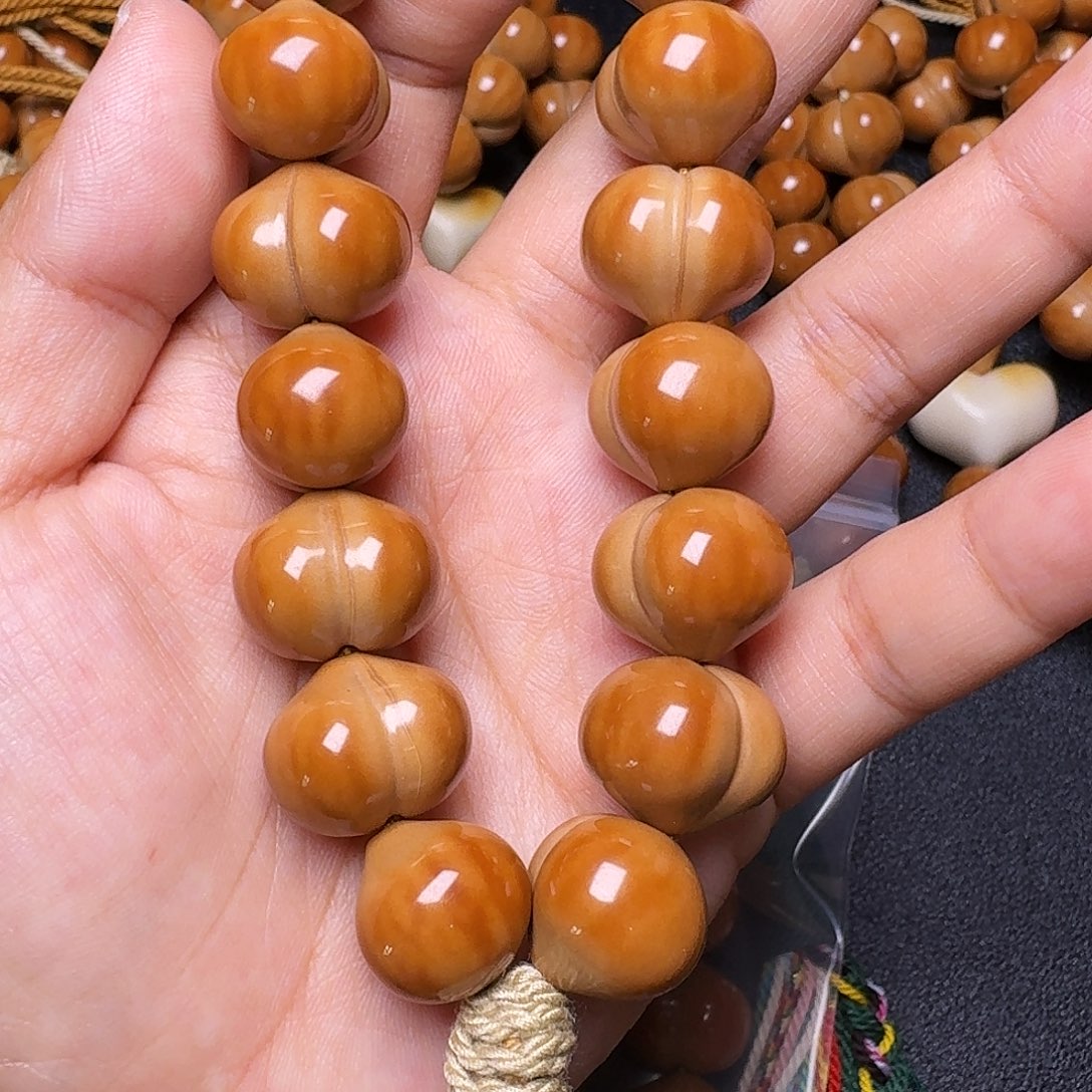 吊坠猴头核桃顶级屁桃