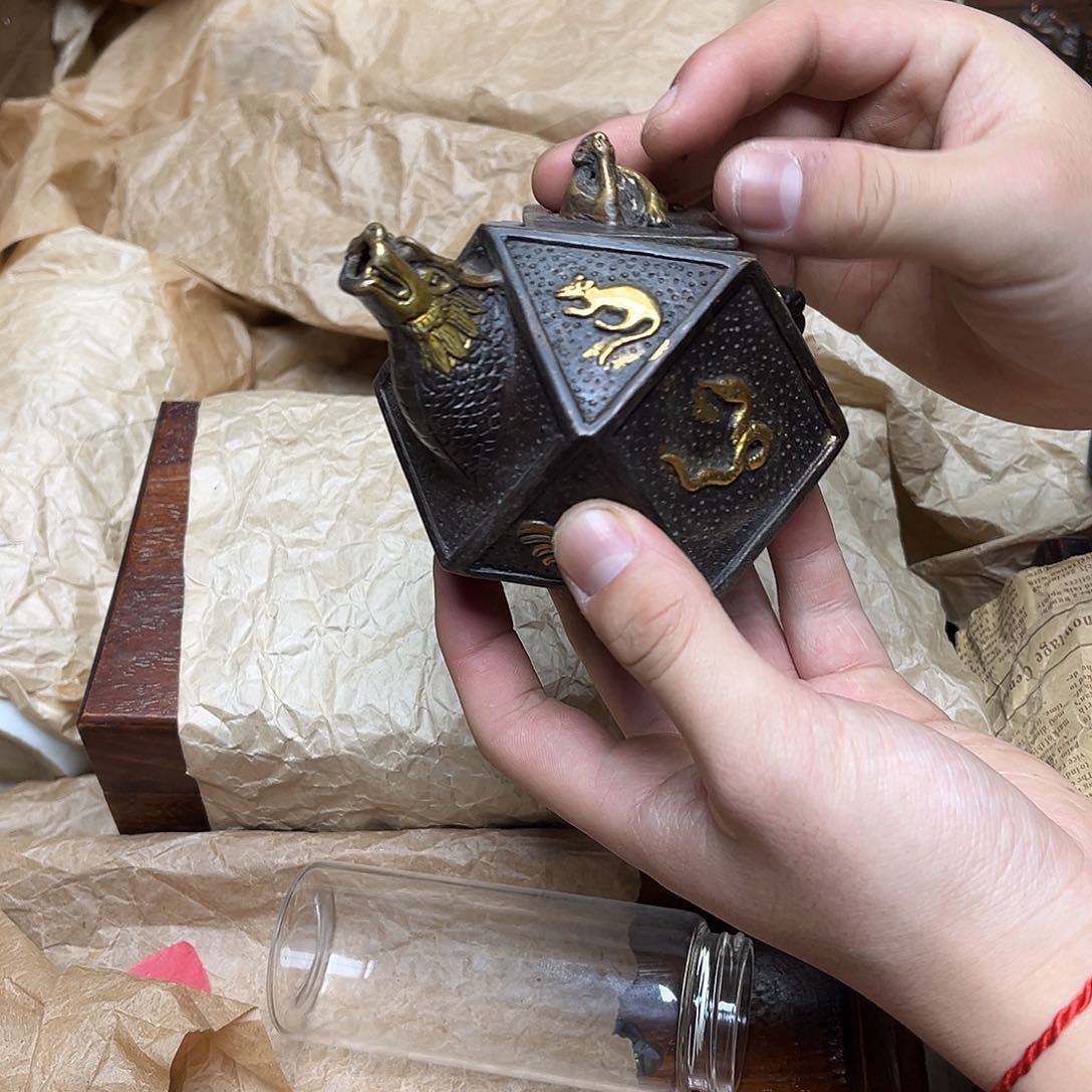 大叶紫檀（黑酸枝木类）