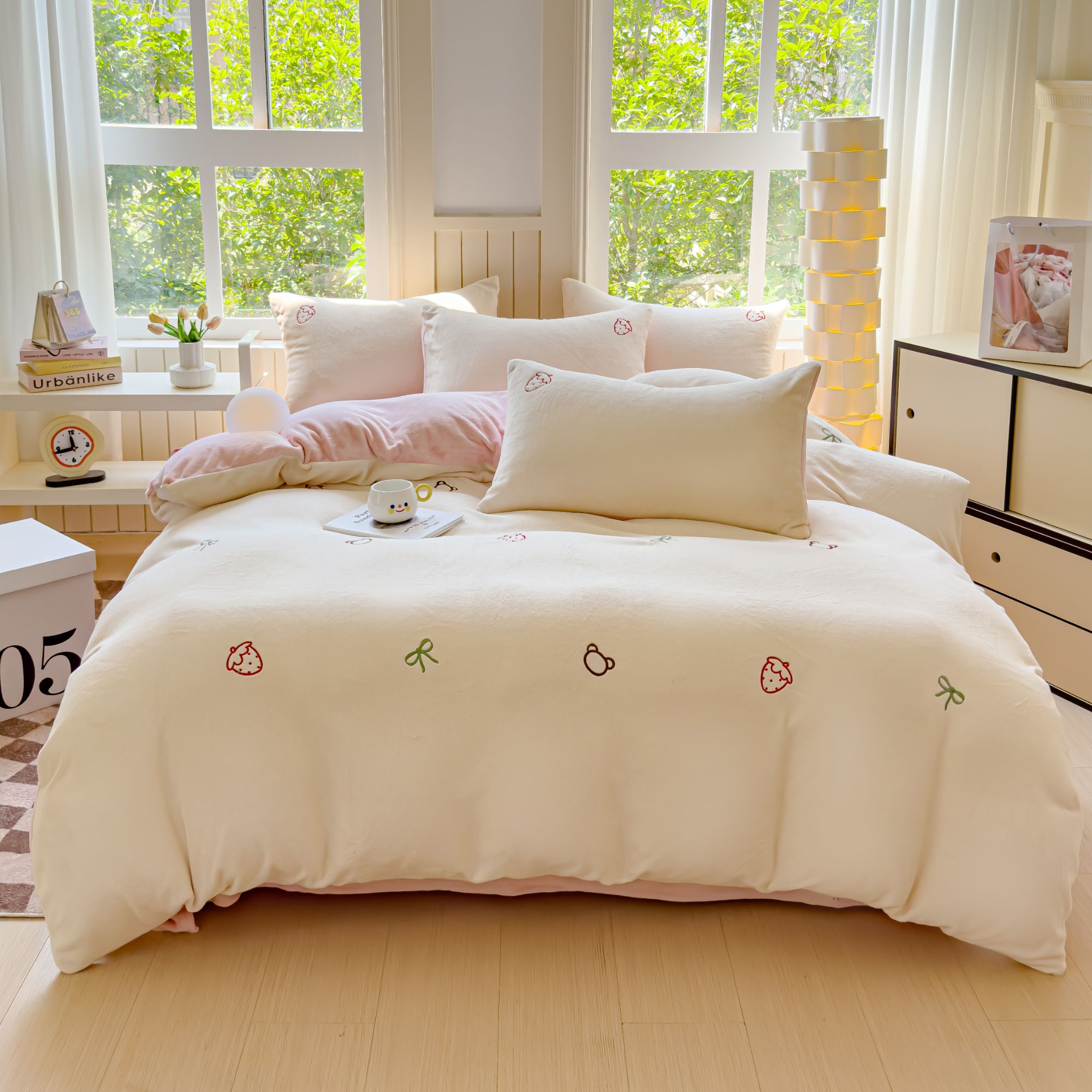 冬季牛奶绒加厚亲肤舒适刺绣被套2026新款床单被套四件套双人双面