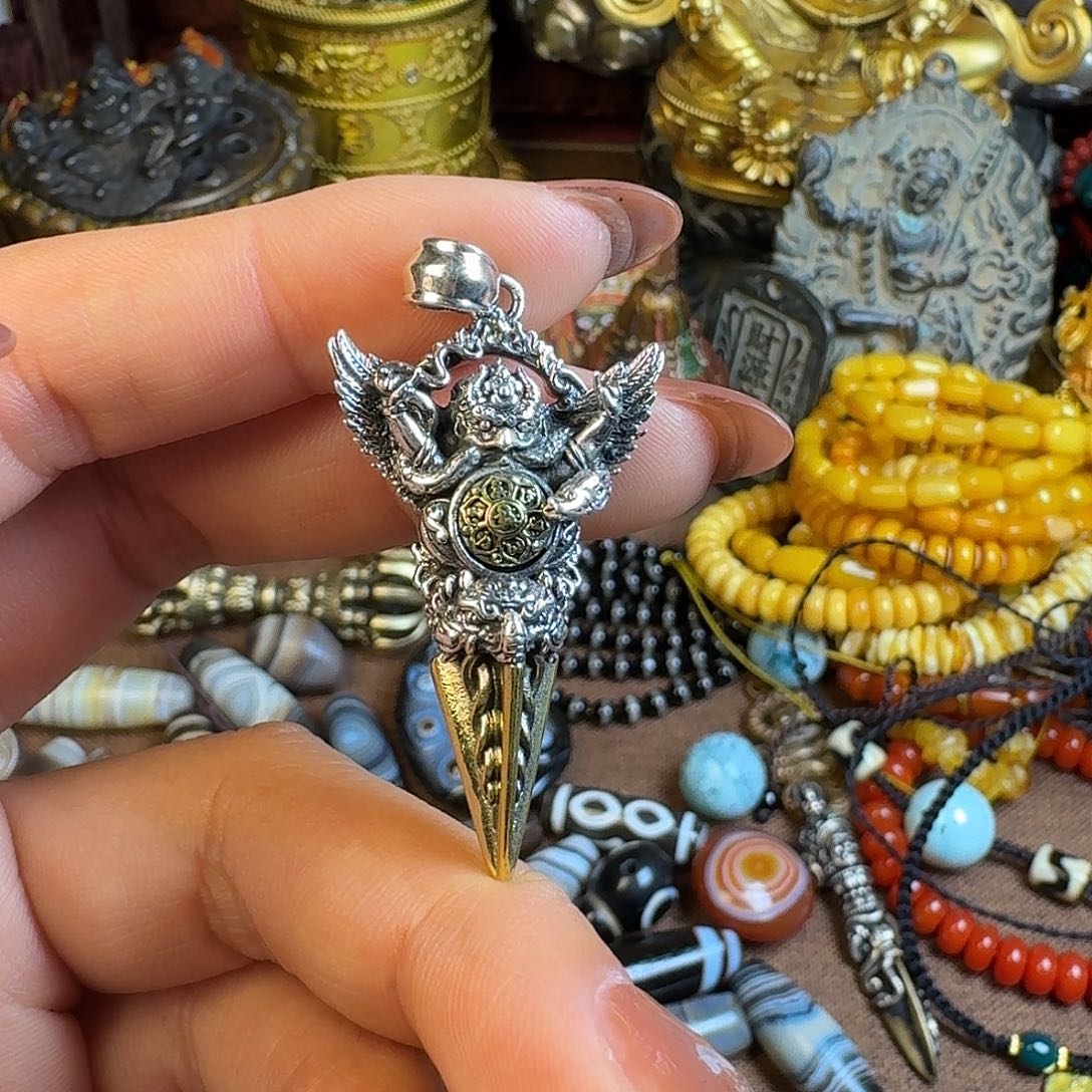 泥塑扎西德勒独特设计