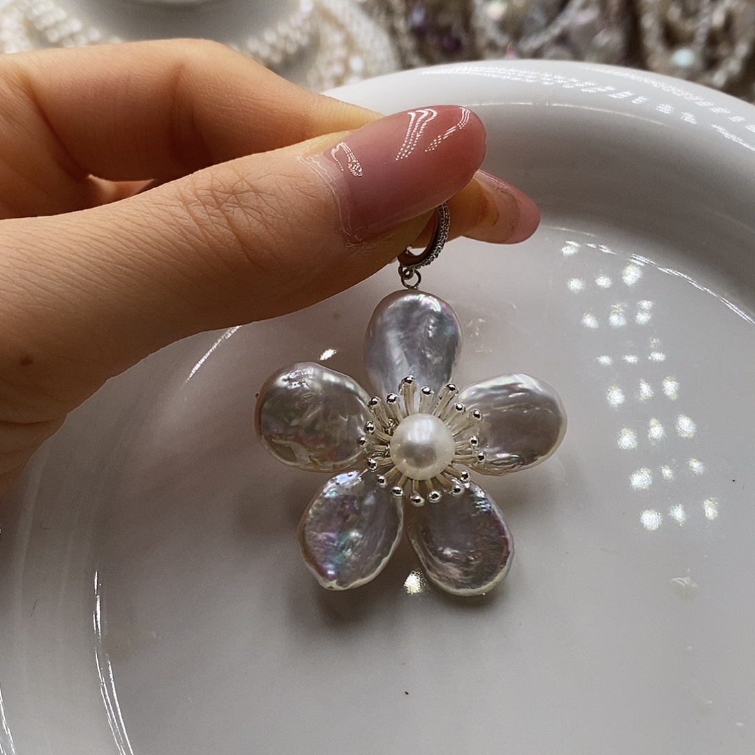 银S925镶嵌耳饰淡水珍珠