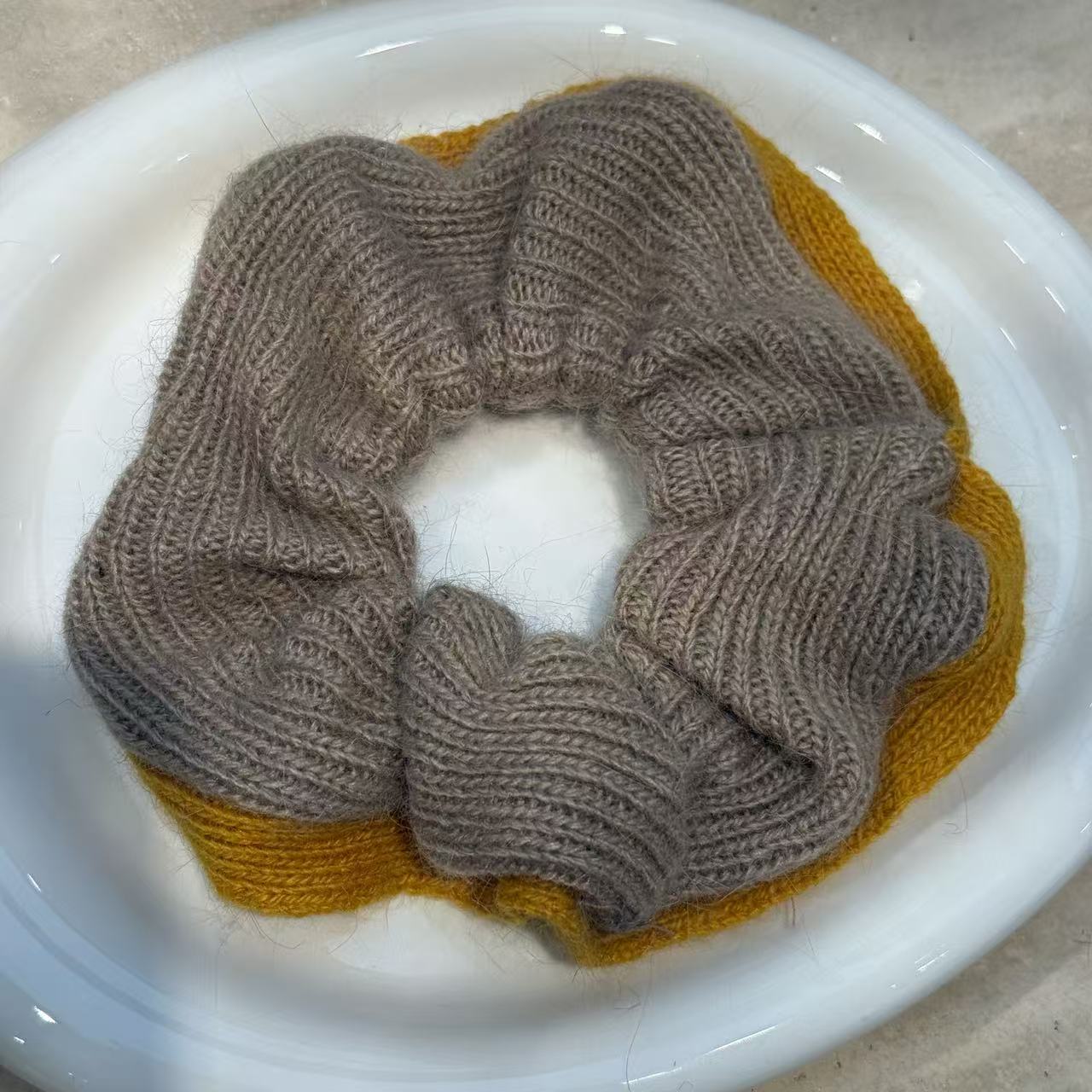 韩国拼色毛线大肠发圈马海毛软糯基础百搭甜美气质低丸子头发绳发