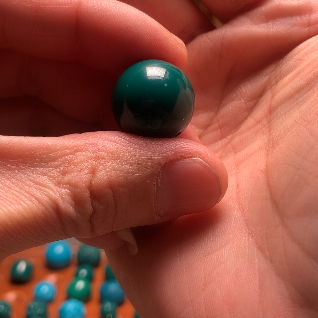 琉璃颈饰大*呀地狱色18mm圆珠