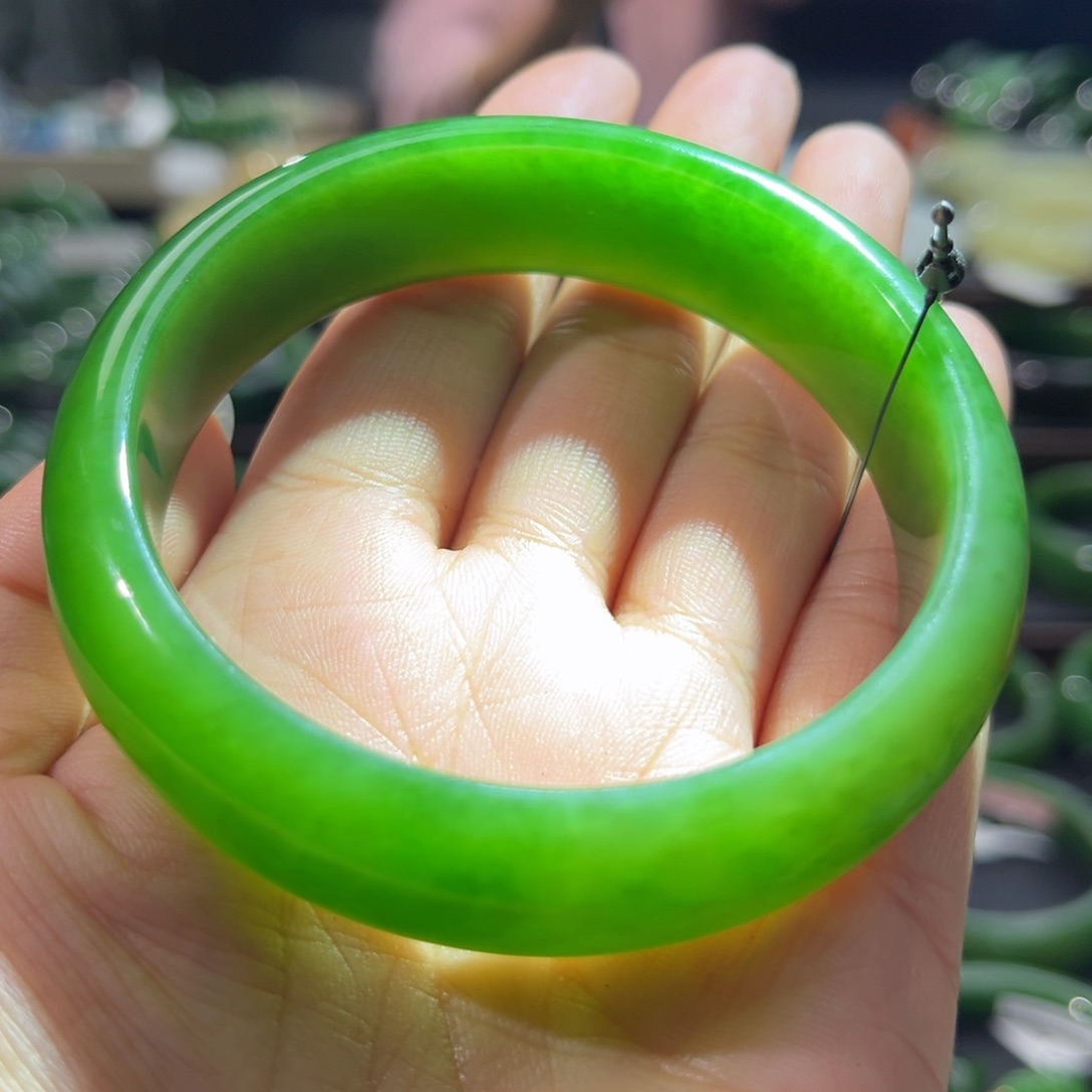 和田玉（碧玉）手镯未镶嵌