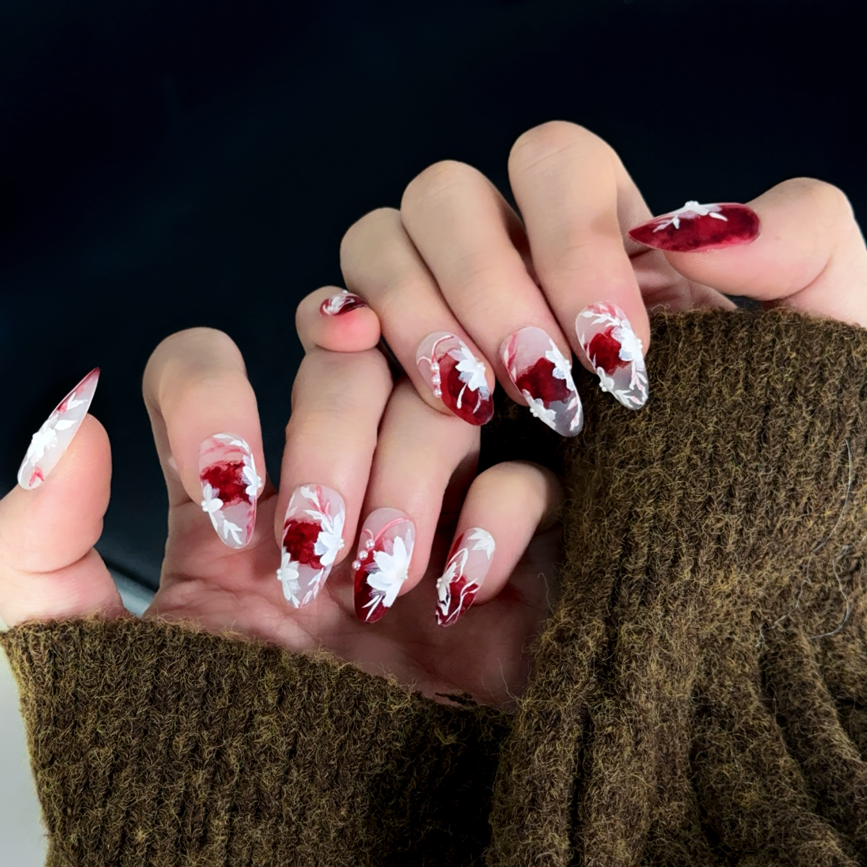 宏飞穿戴甲秋冬新款手绘哑光冰透高级感显白精致纯手工穿戴甲