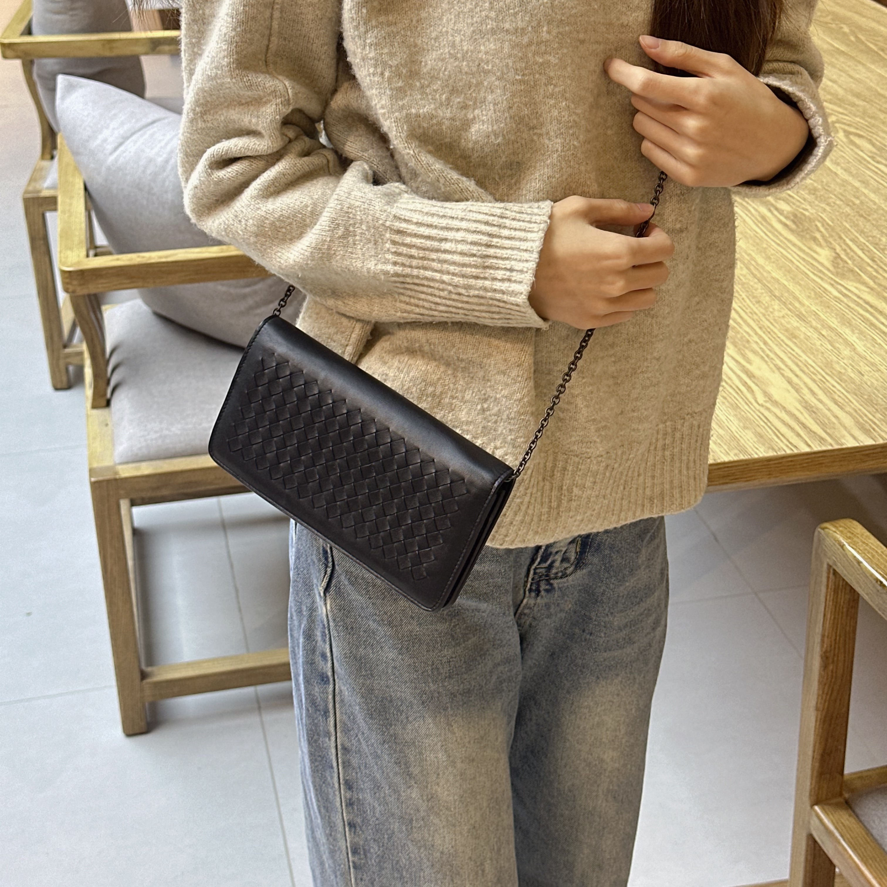 95新 BOTTEGA VENETA/葆蝶家 98新编织链条包 Anwen 8064