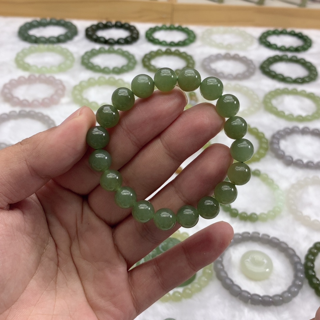 和田玉未镶嵌手串（湖水绿9.6）