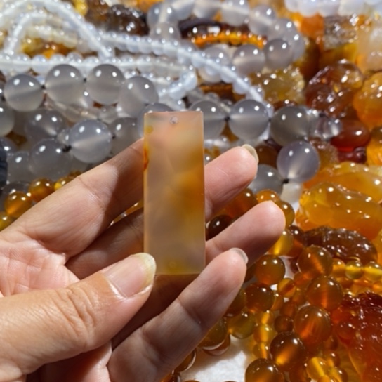 未镶嵌玛瑙吊坠玛瑙/玉髓鸥****果