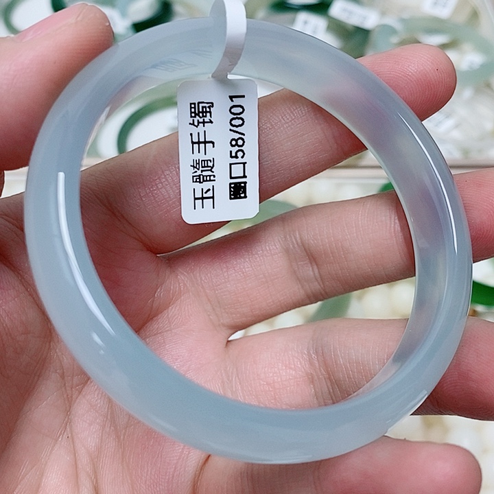 戈***石玛瑙/玉髓未镶嵌颈饰