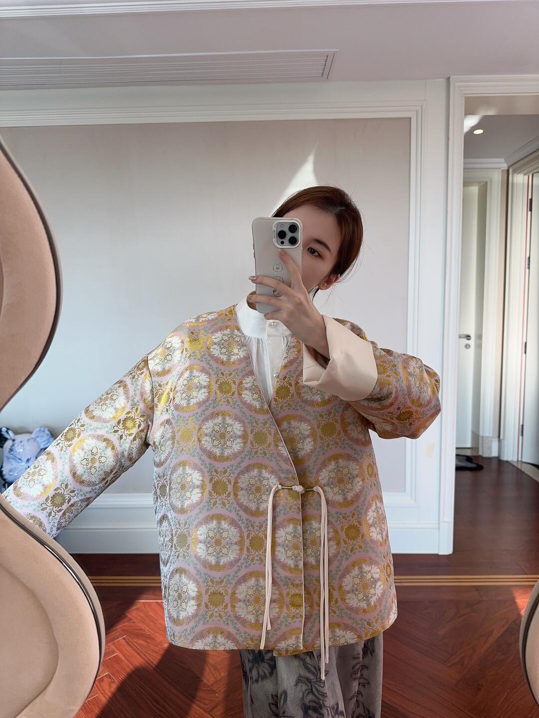 2025新款金碧辉煌人丝织锦缎国风面料