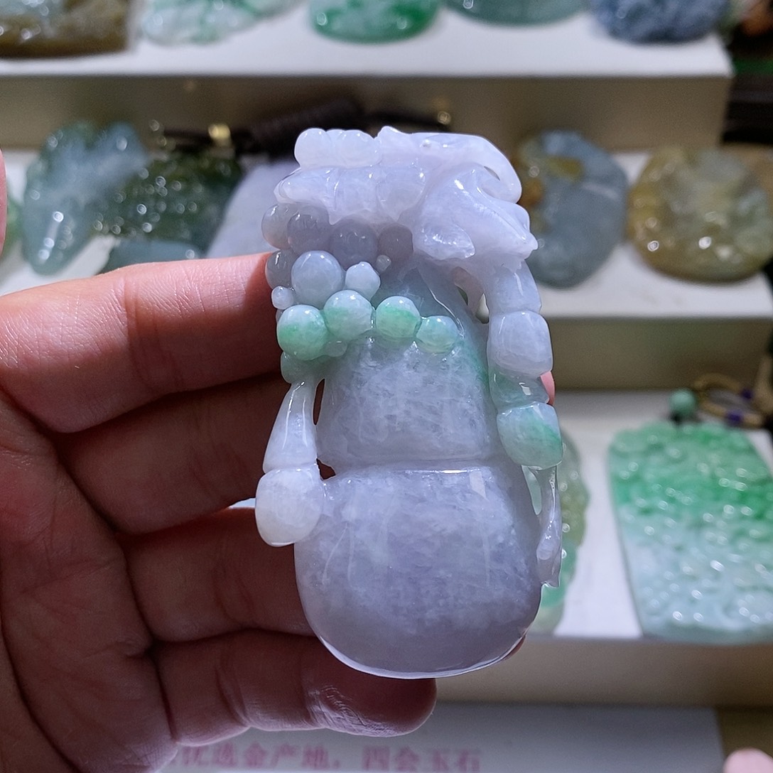 【闪购商品】翡翠颈饰未镶嵌葫芦