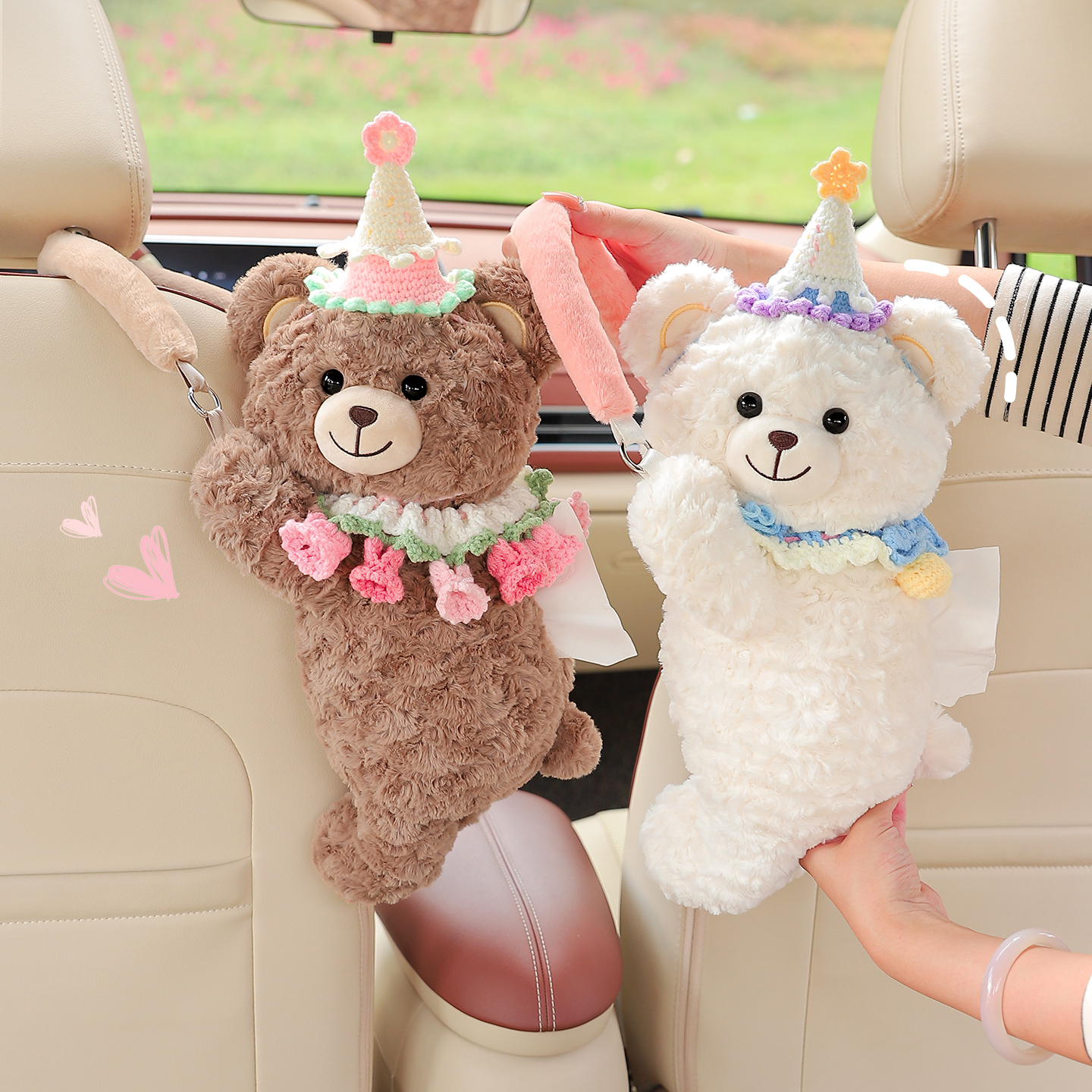 车载纸巾盒汽车抽纸盒高级感女士纸抽盒可爱玩偶纸巾挂袋车内装饰